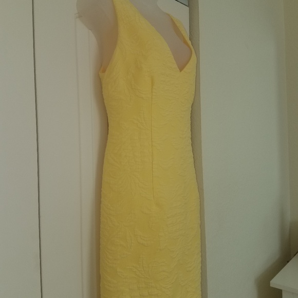 Lilly Pulitzer Dresses & Skirts - Lilly Pulitzer Yellow Mini Dress